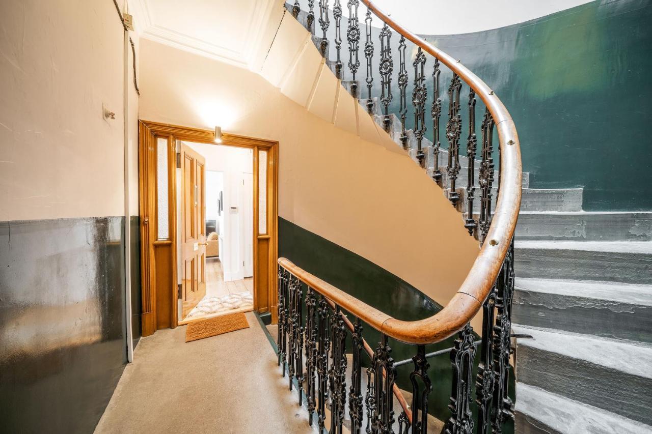 Jane'S Place - Chic 2 Bed Apartment Dundee Eksteriør bilde